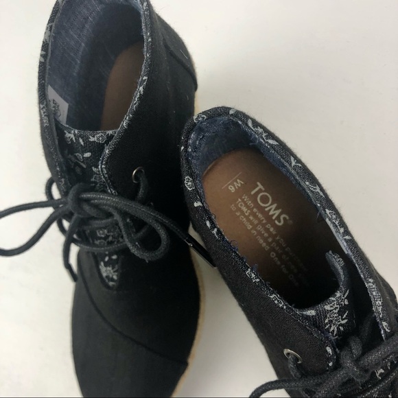 TOMS Desert Wedge Textured Black Linen - Size  6 - Picture 5 of 11